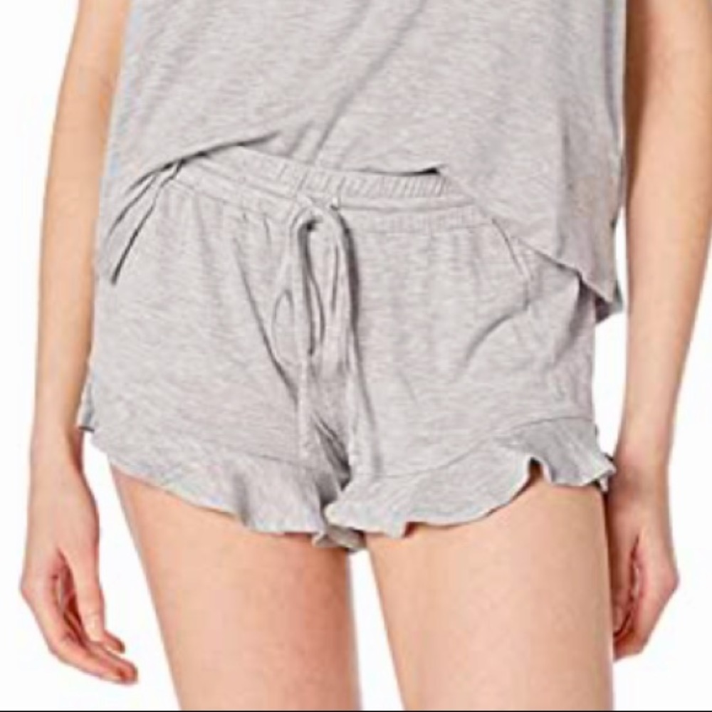 MAE soft ruffle sleep short